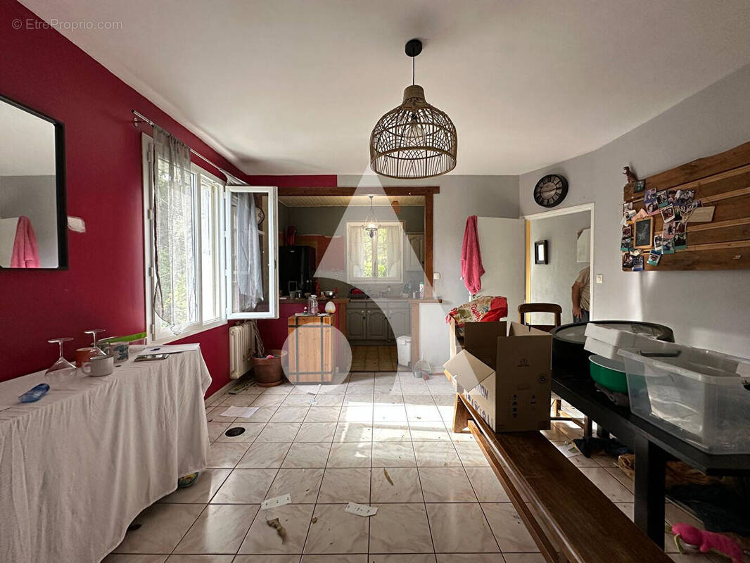 Maison à LISSAC-ET-MOURET