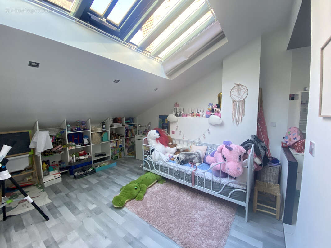 Autre à SAINT-ETIENNE