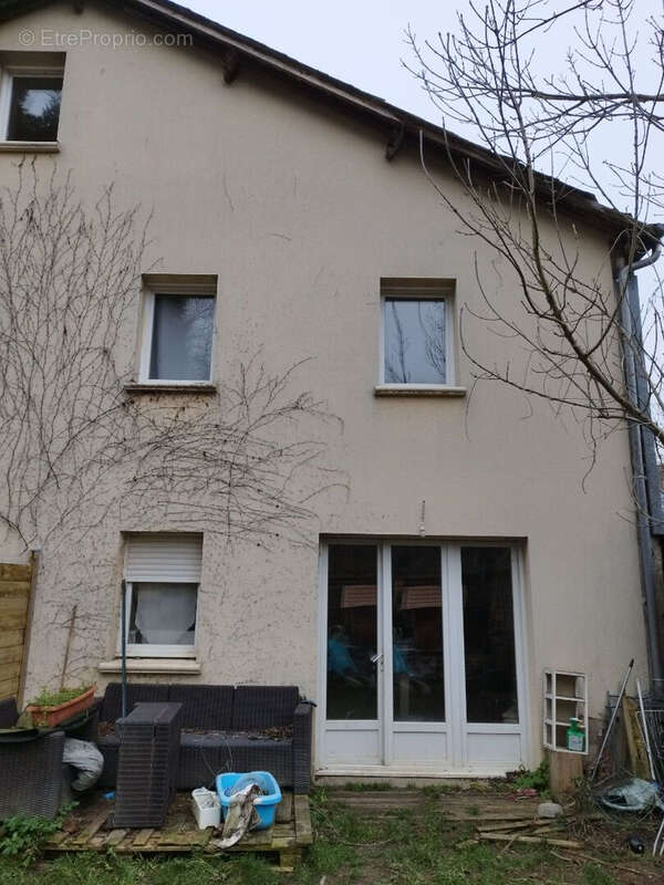 Appartement à ETREPAGNY