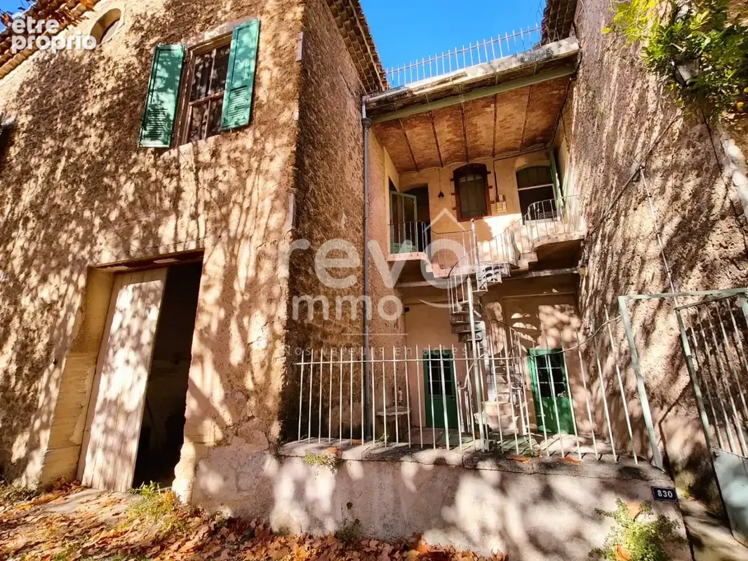 Bâtisse de caractère: charme ancien et fort potentiel d'aménagement ! - photo 7
