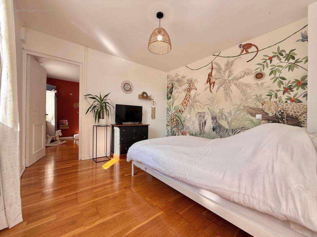 Appartement à CHENOVE