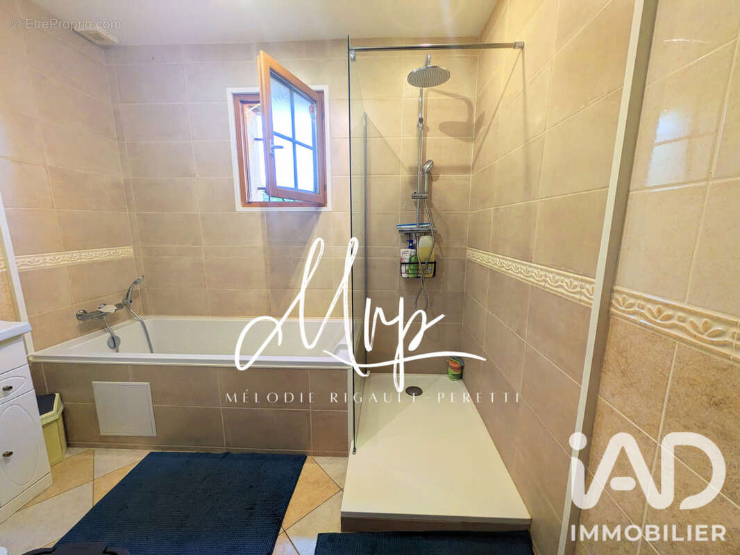 Maison 122 m² à Courtonne-Les-Deux-Eglises  - photo 5