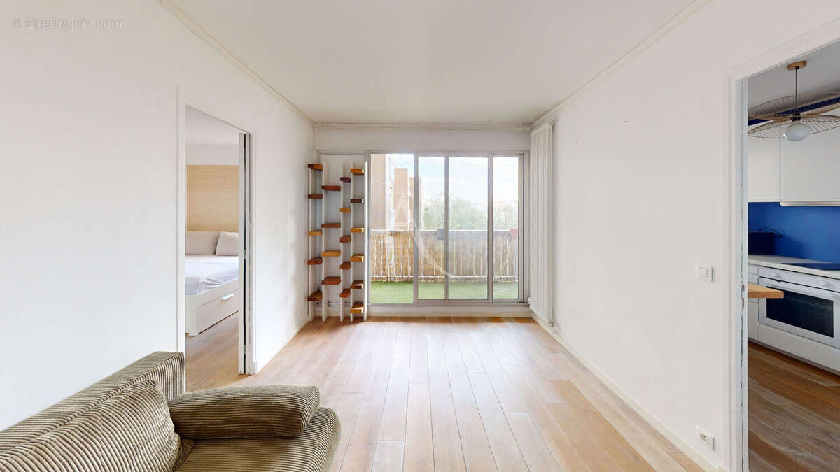 Appartement à PARIS-10E