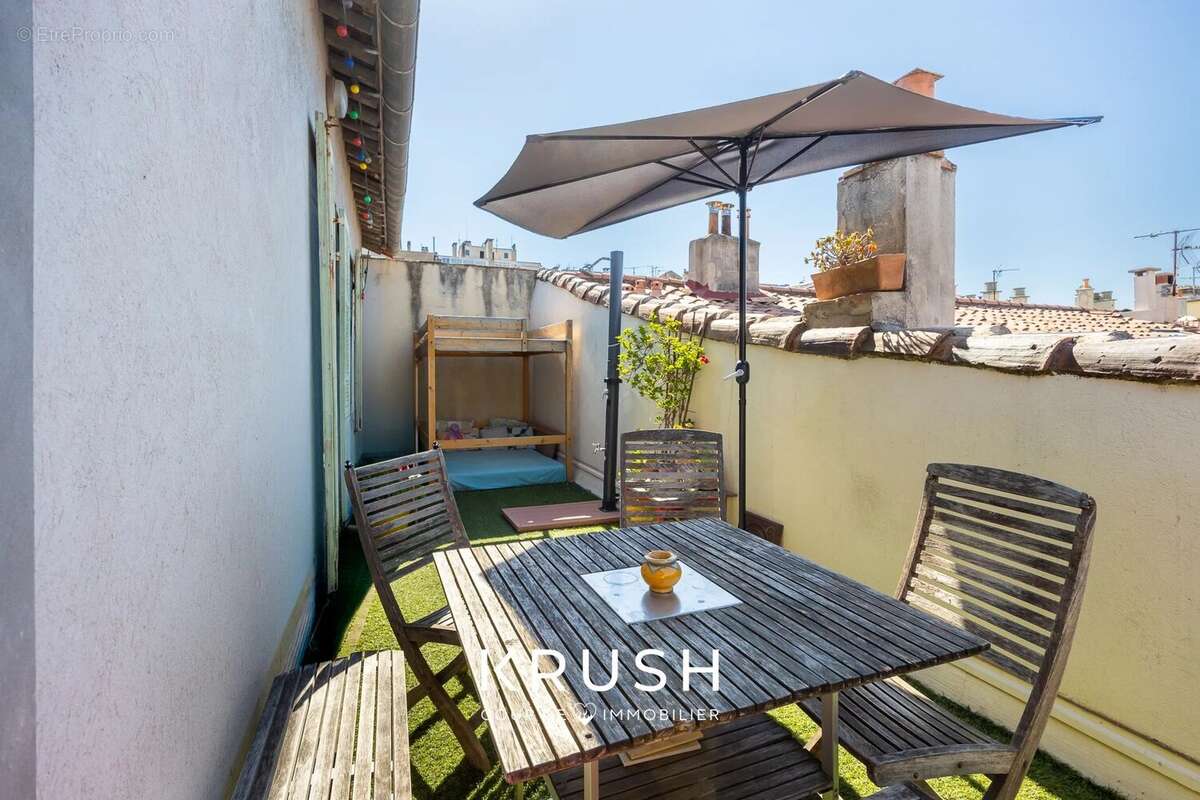 Appartement à MARSEILLE-6E