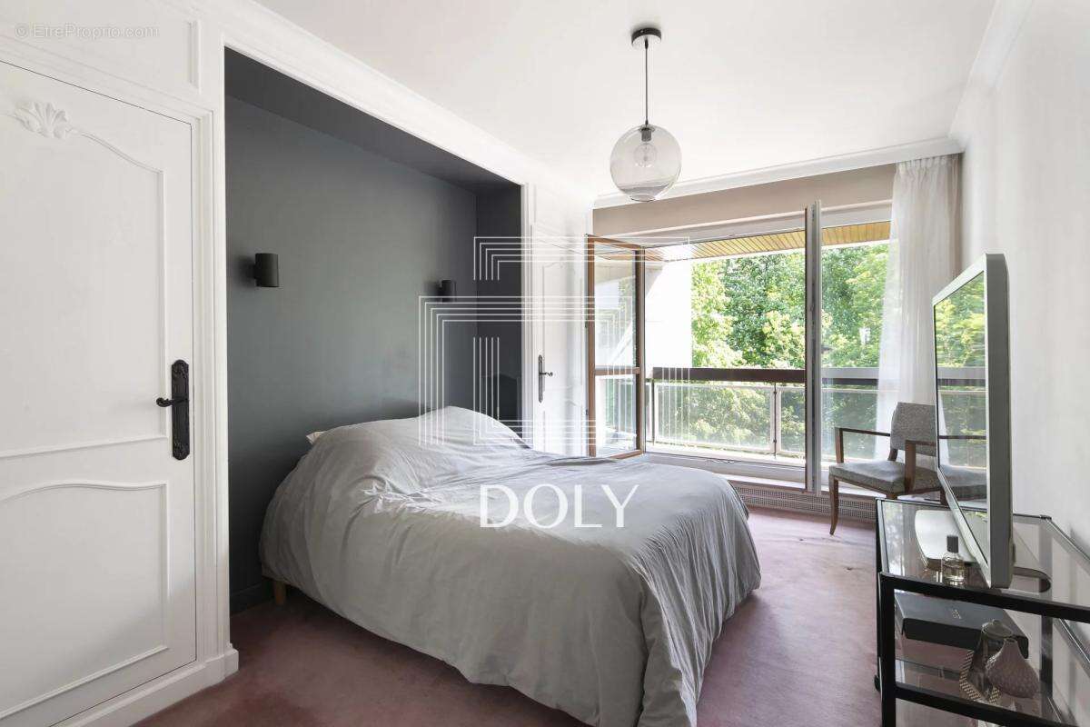 Appartement à ISSY-LES-MOULINEAUX
