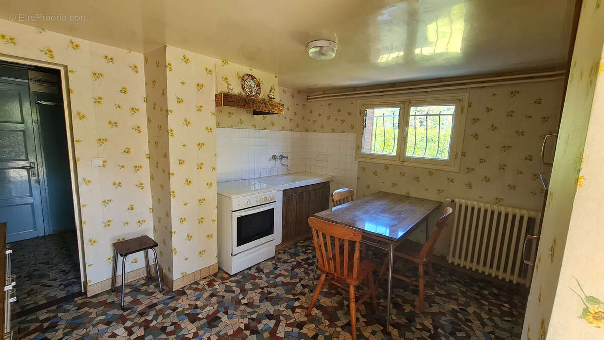 Maison à BURES-SUR-YVETTE