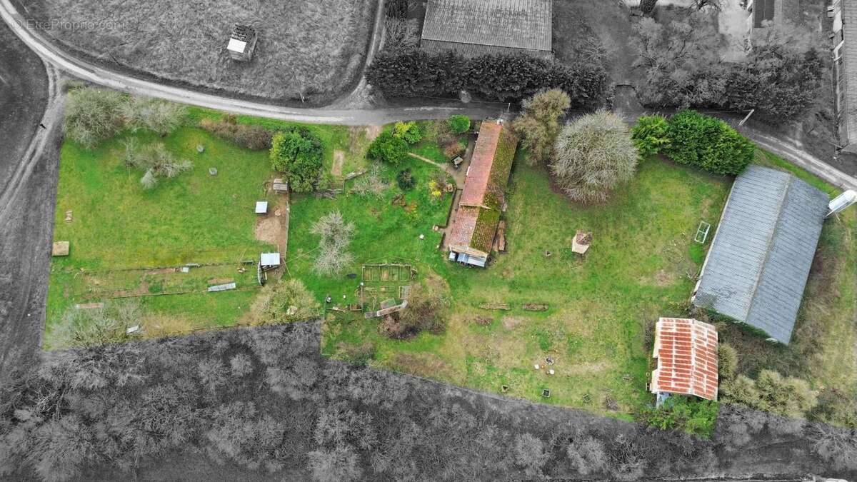 Maison à SAINTE-ALVERE