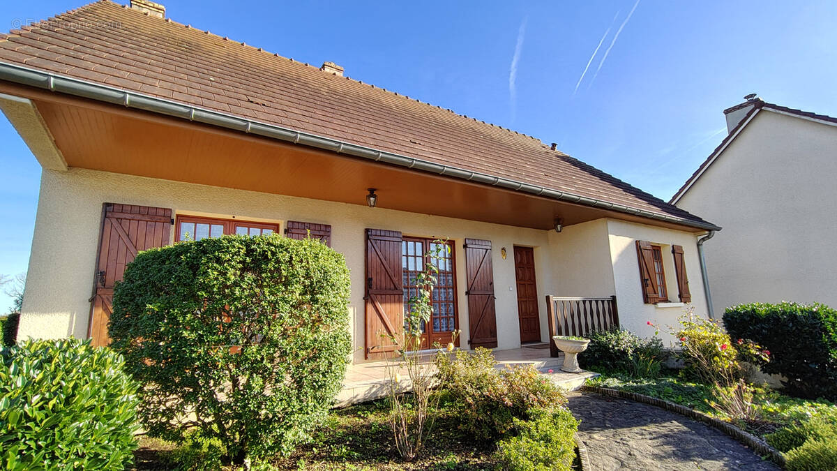 Maison à ARNAY-LE-DUC