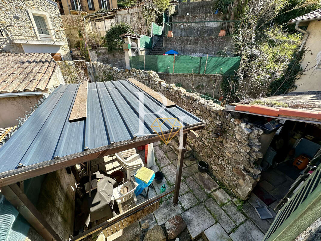 Maison à DRAP