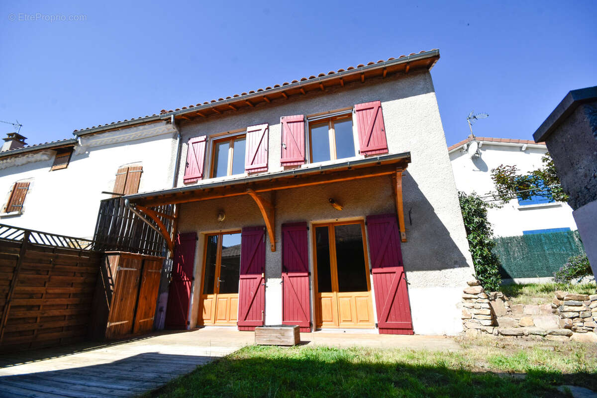 Maison à BOURNONCLE-SAINT-PIERRE