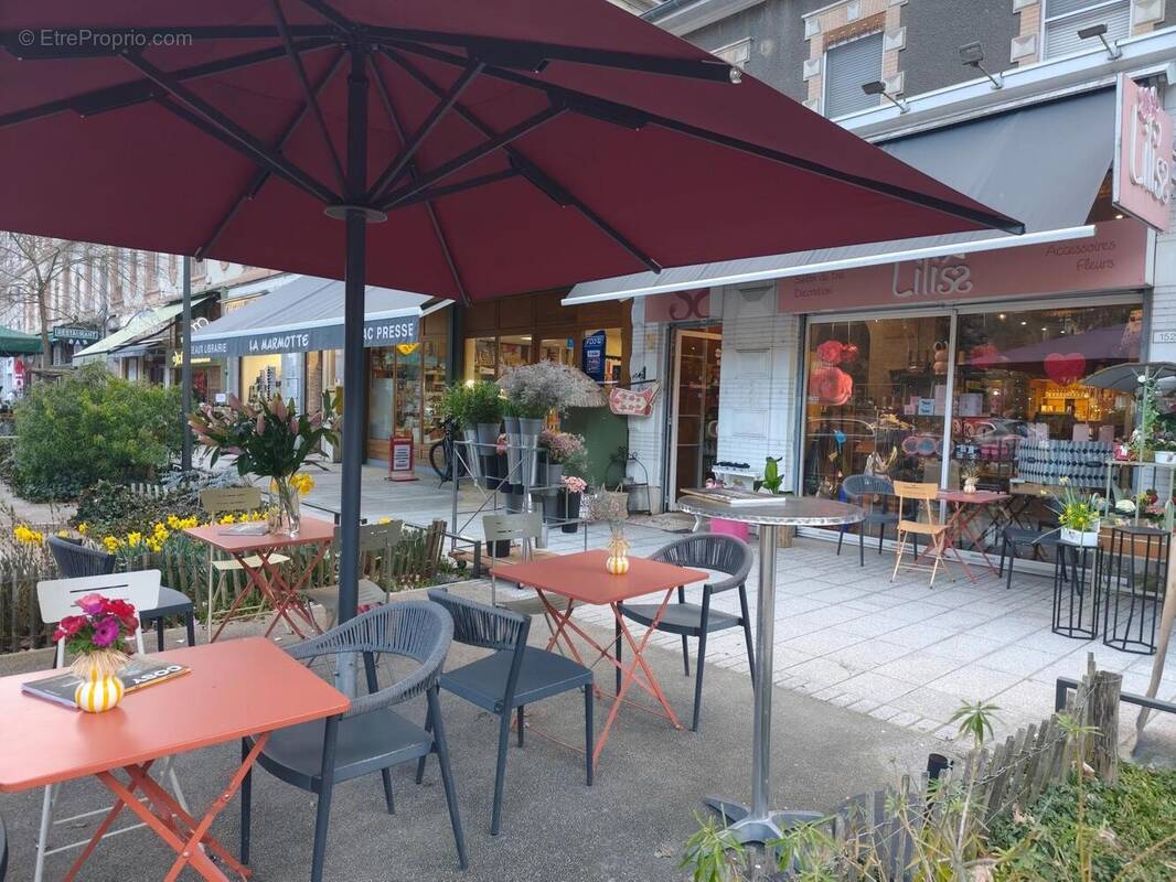 Photo 1 - Commerce à SAINT-MARTIN-D'URIAGE