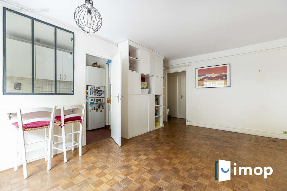 Appartement à PARIS-10E