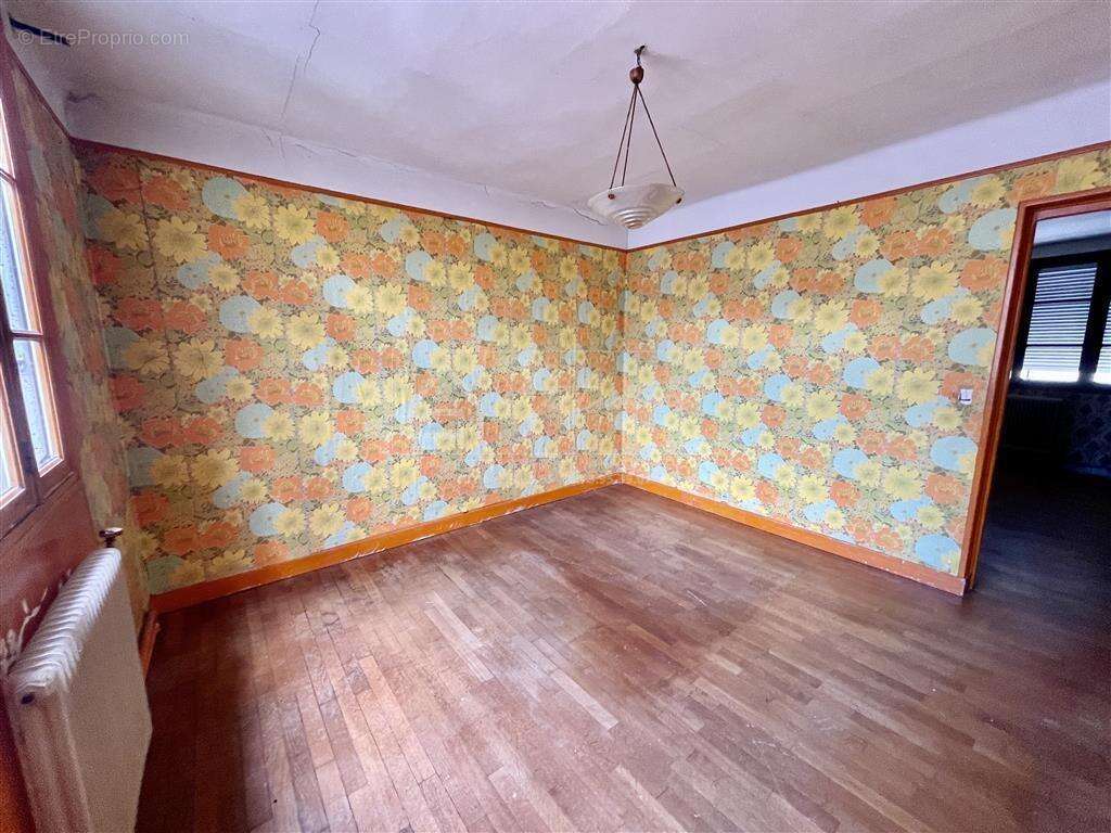 Maison à MILLY-LA-FORET