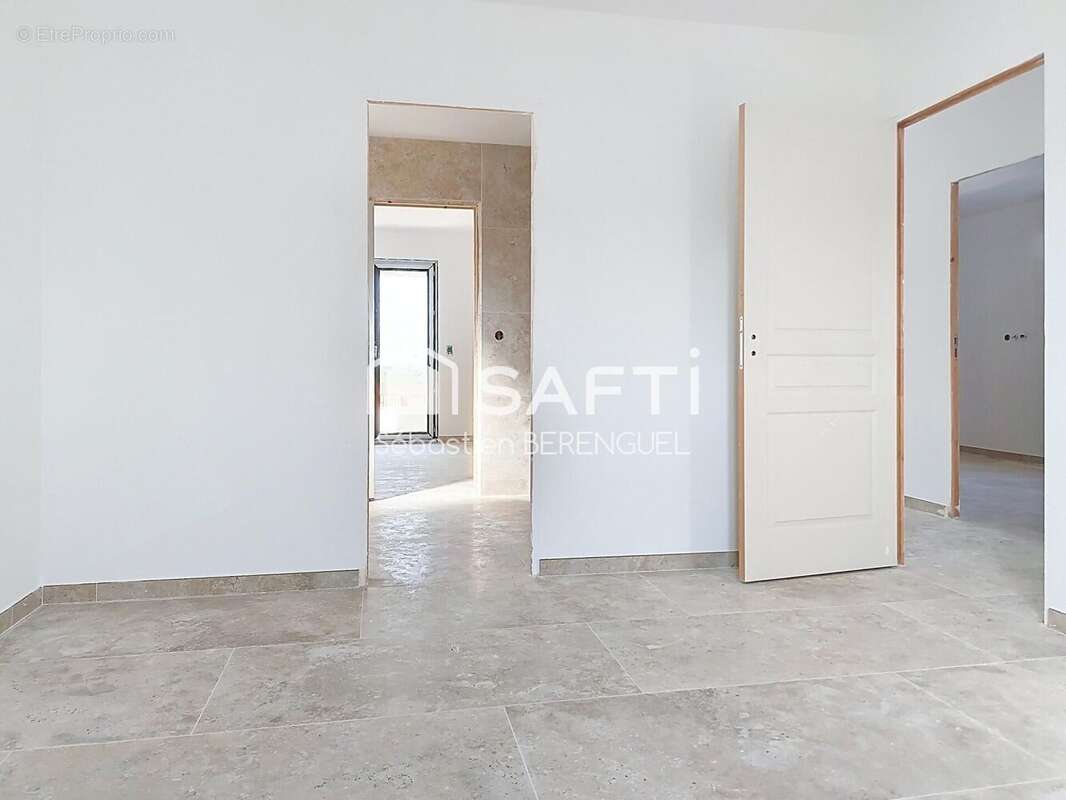 Photo 4 - Maison à ROUJAN
