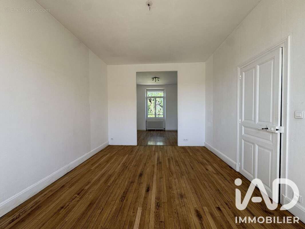 Maison 165 m² à Montlucon  - photo 6