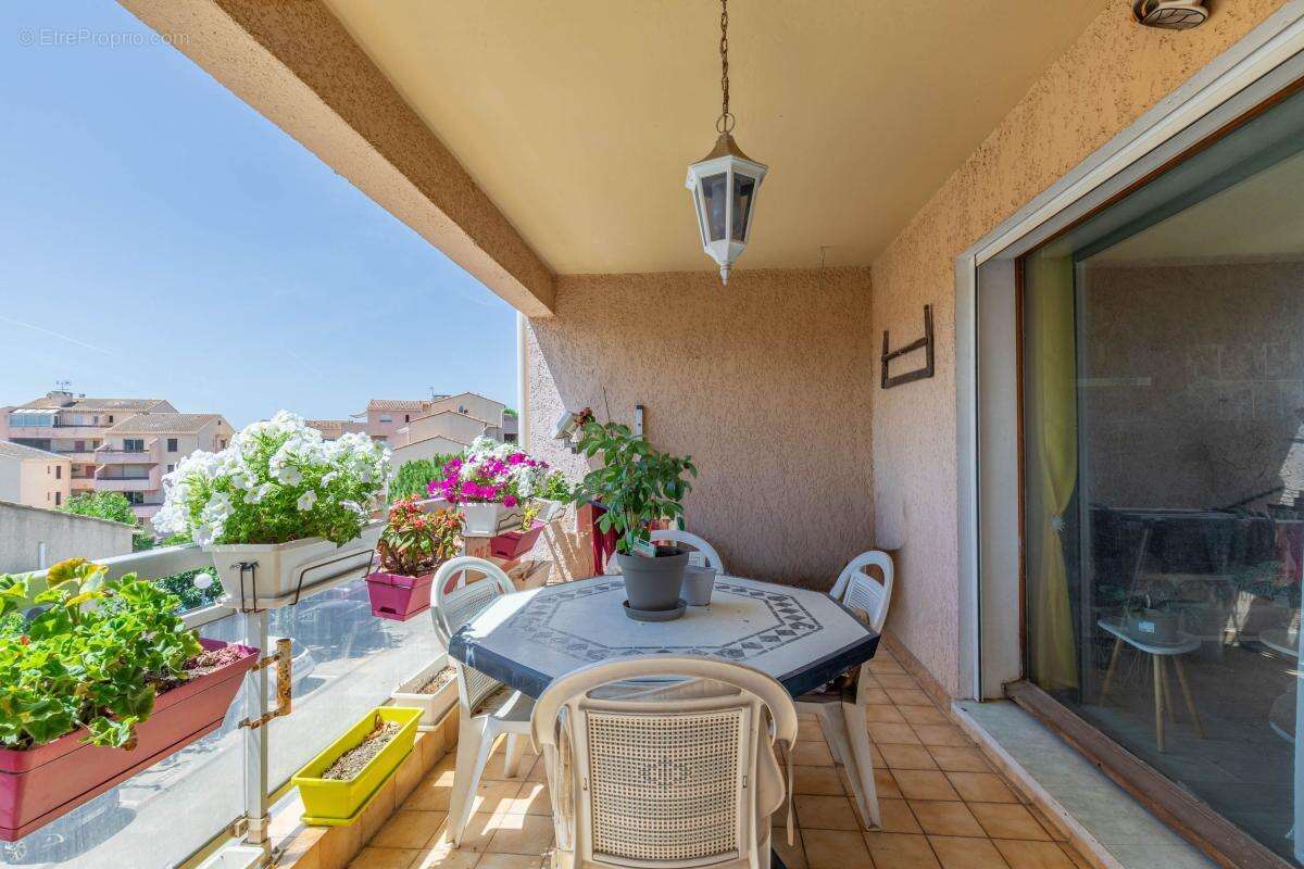Appartement à SANARY-SUR-MER