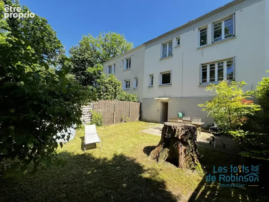 Maison en plein centre ville avec 4 chambres, bureau et jardin - photo 21