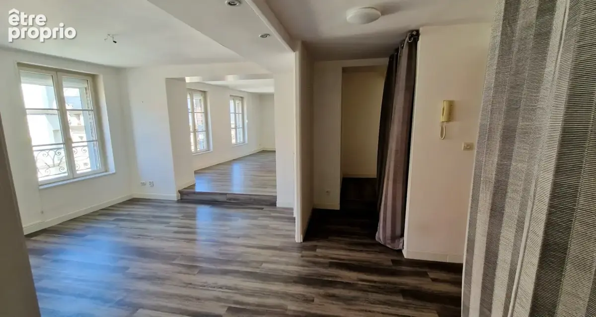 Très bel appartement F3 - Ascenseur - Coeur de ville historique - photo 7