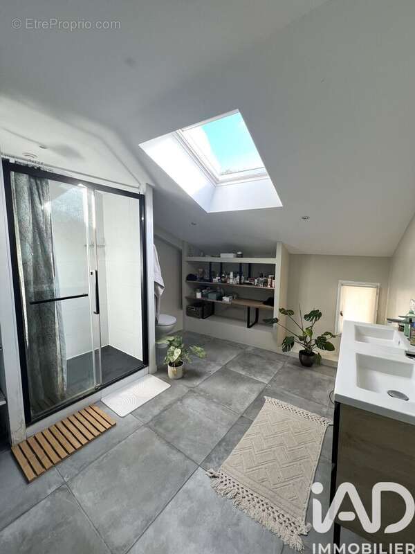 Photo 9 - Maison à ROCHES-PREMARIE-ANDILLE