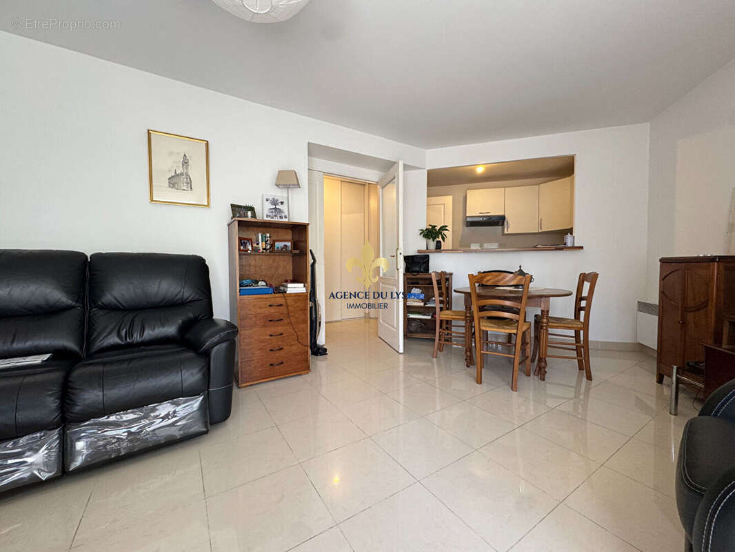 Appartement à LAMORLAYE