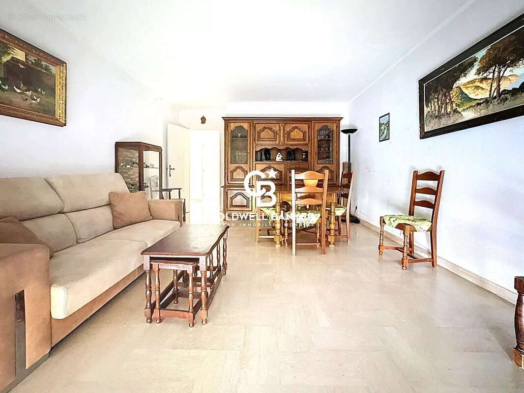 Appartement à SAINT-RAPHAEL