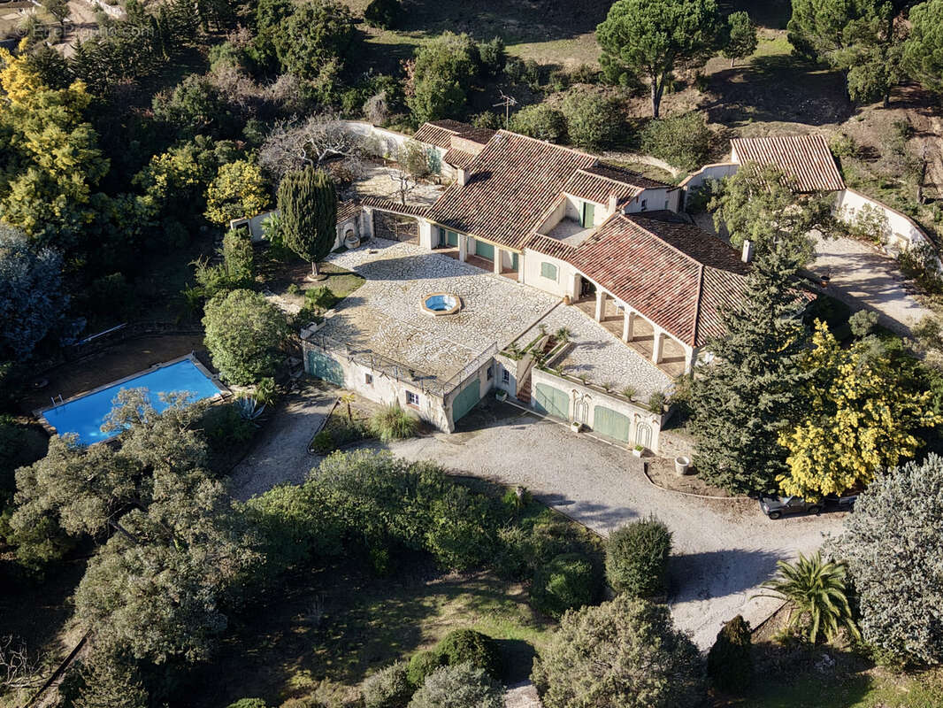 Maison à PLAN-DE-LA-TOUR