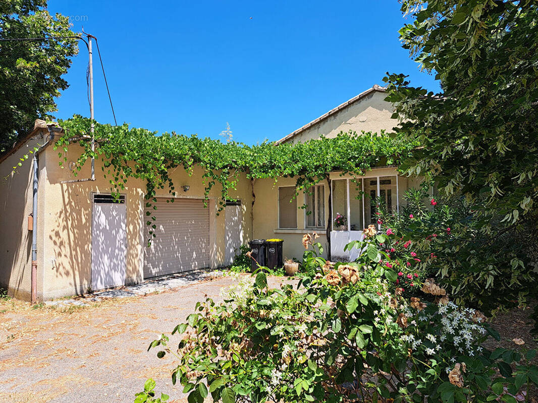 Maison à MALAUCENE