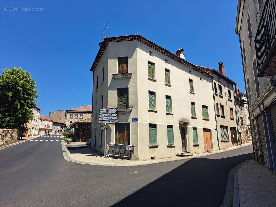 Photo 2 - Maison à SAINT-ANTHEME