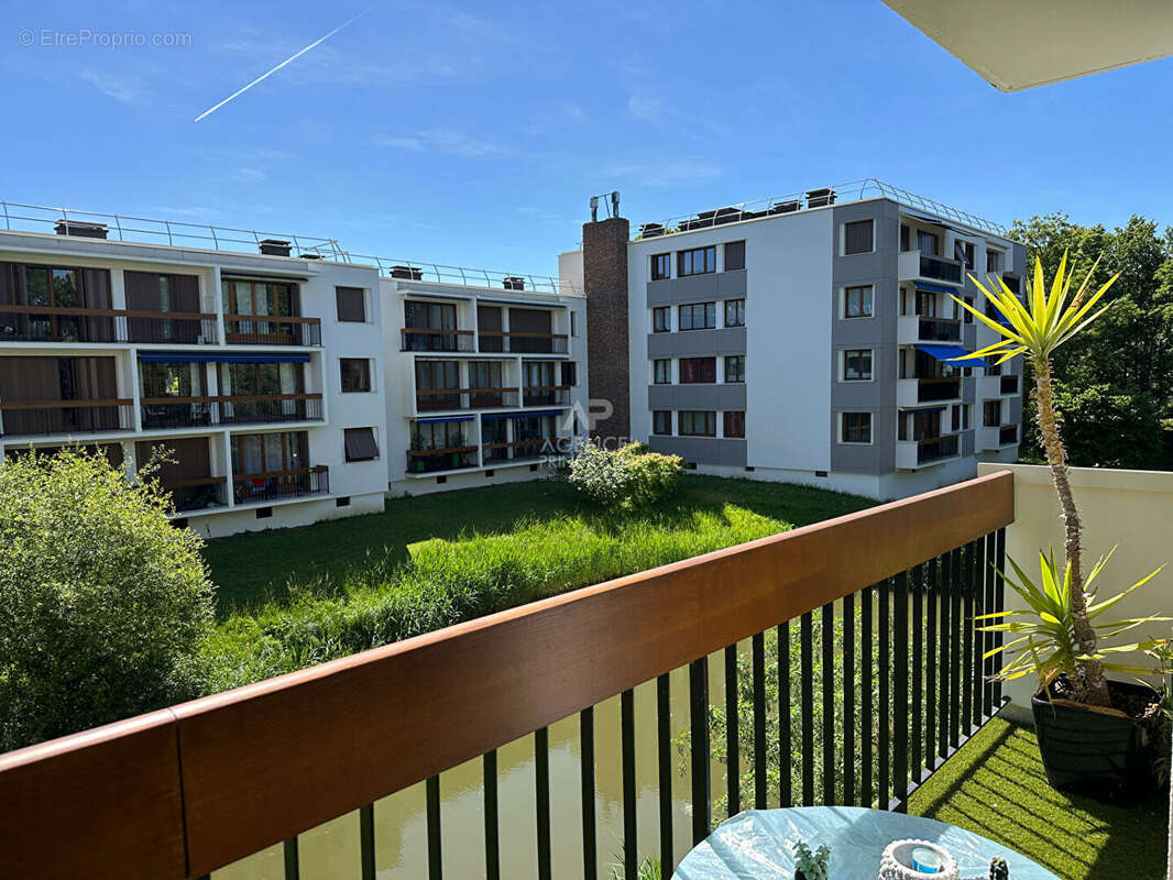 Appartement à CHAVILLE