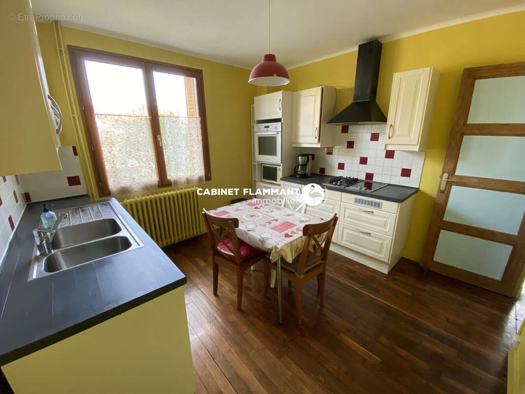 Maison à LONGEAULT