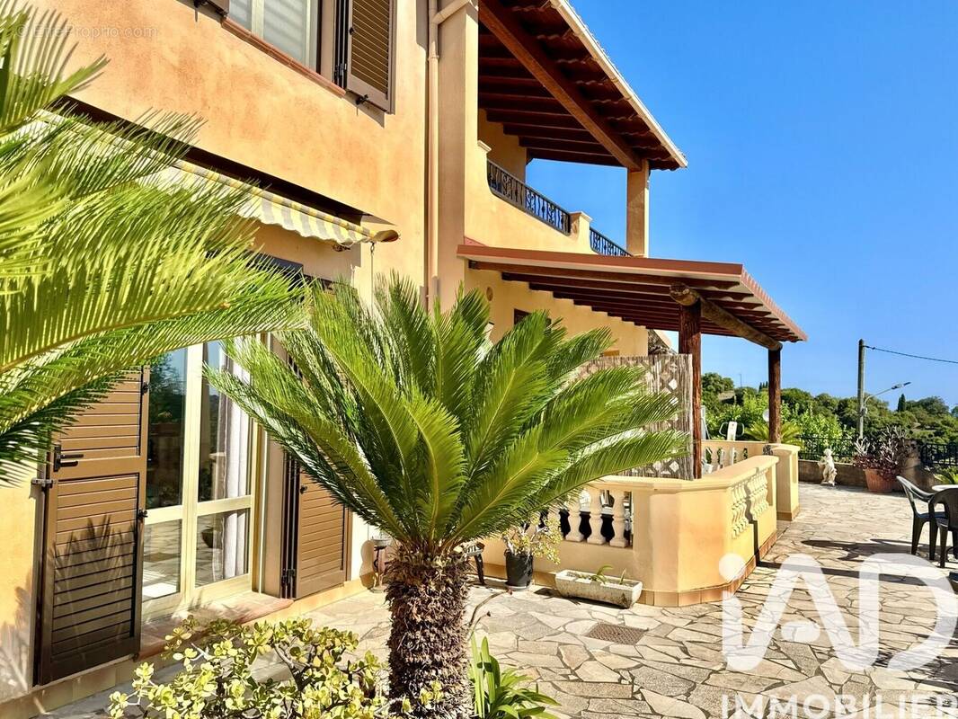 Photo 1 - Maison à MENTON