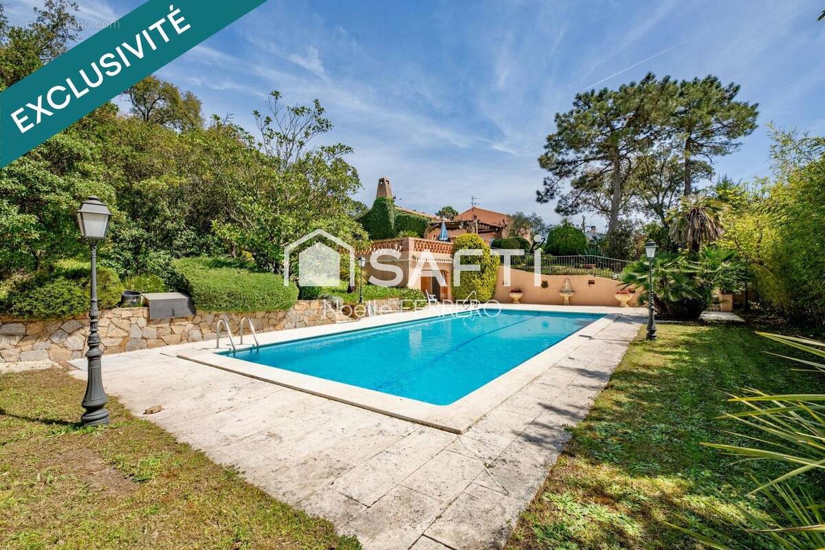 Photo 1 - Maison à LA MOLE