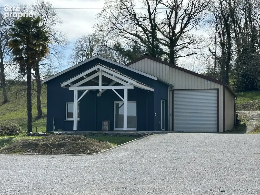 Bâtiment professionnel de 197 m2 au total environ, à 5 minutes du centre ville d'Oloron Sainte Marie - photo 3