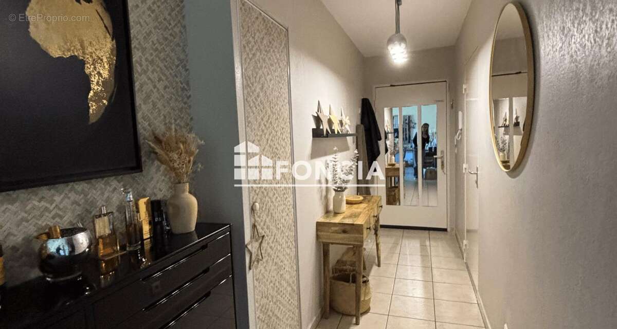 Appartement à HYERES