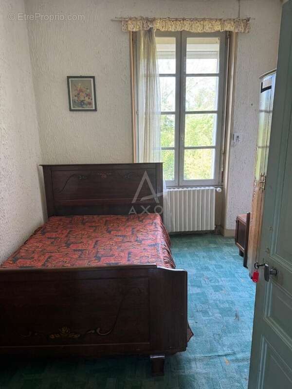 Maison à LA CHAPELLE-THEMER