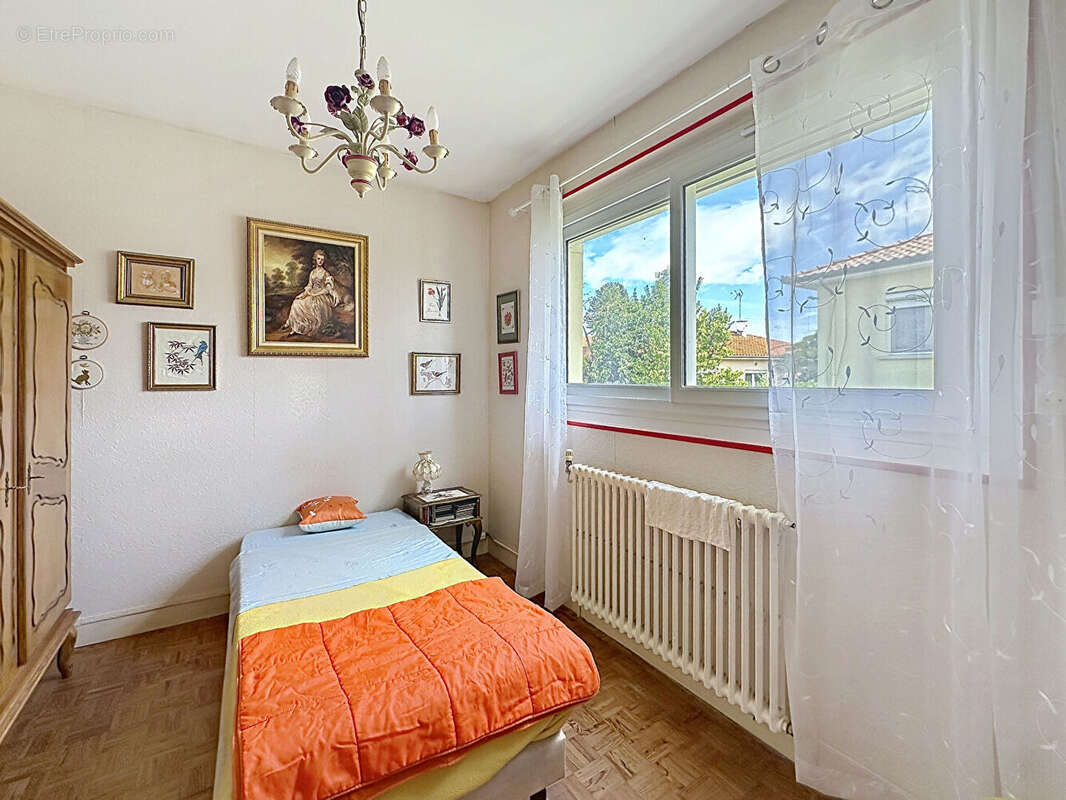 Maison de ville 4 chambres, garage à vendre Montauban 82 - photo 6
