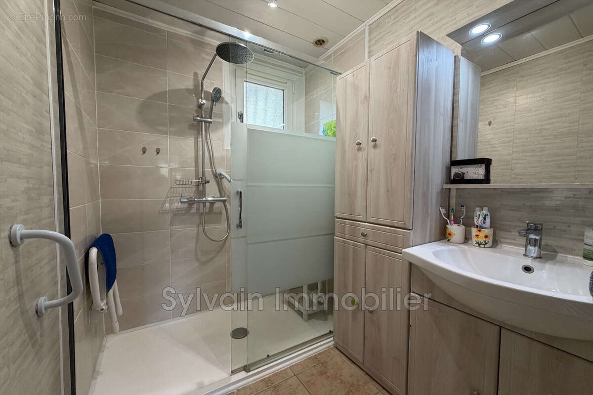 Maison 77 m² à Songeons  - photo 9