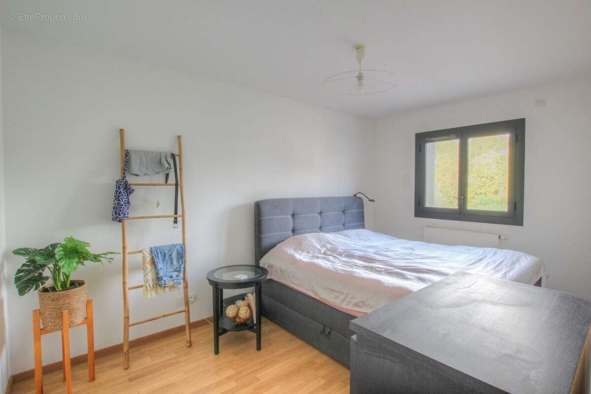 Appartement à PREVESSIN-MOENS