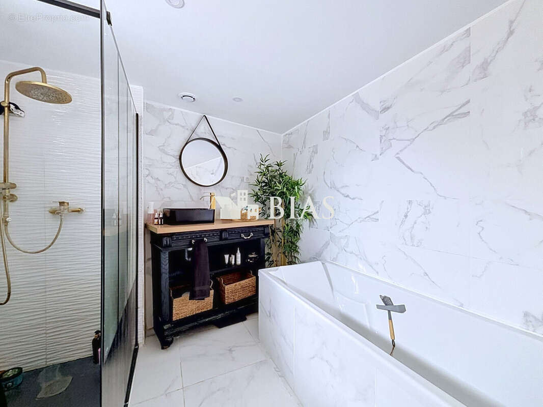 Maison 183 m² à La Haye-Le-Comte  - photo 9