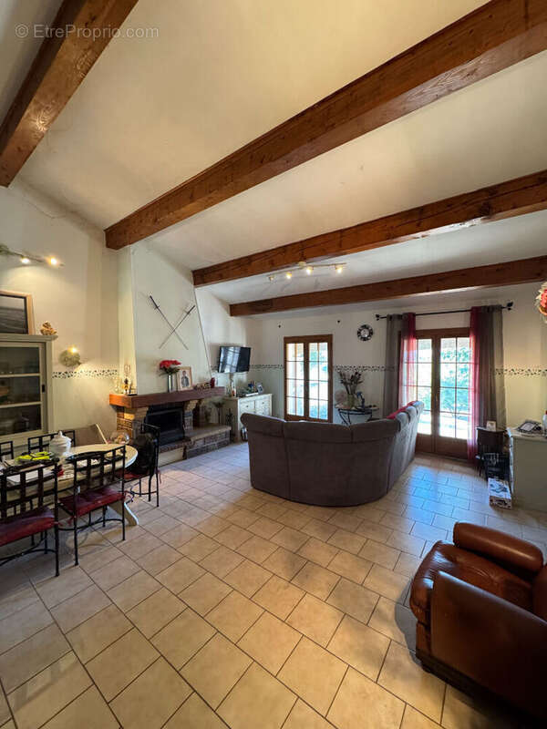 Maison à LA LONDE-LES-MAURES