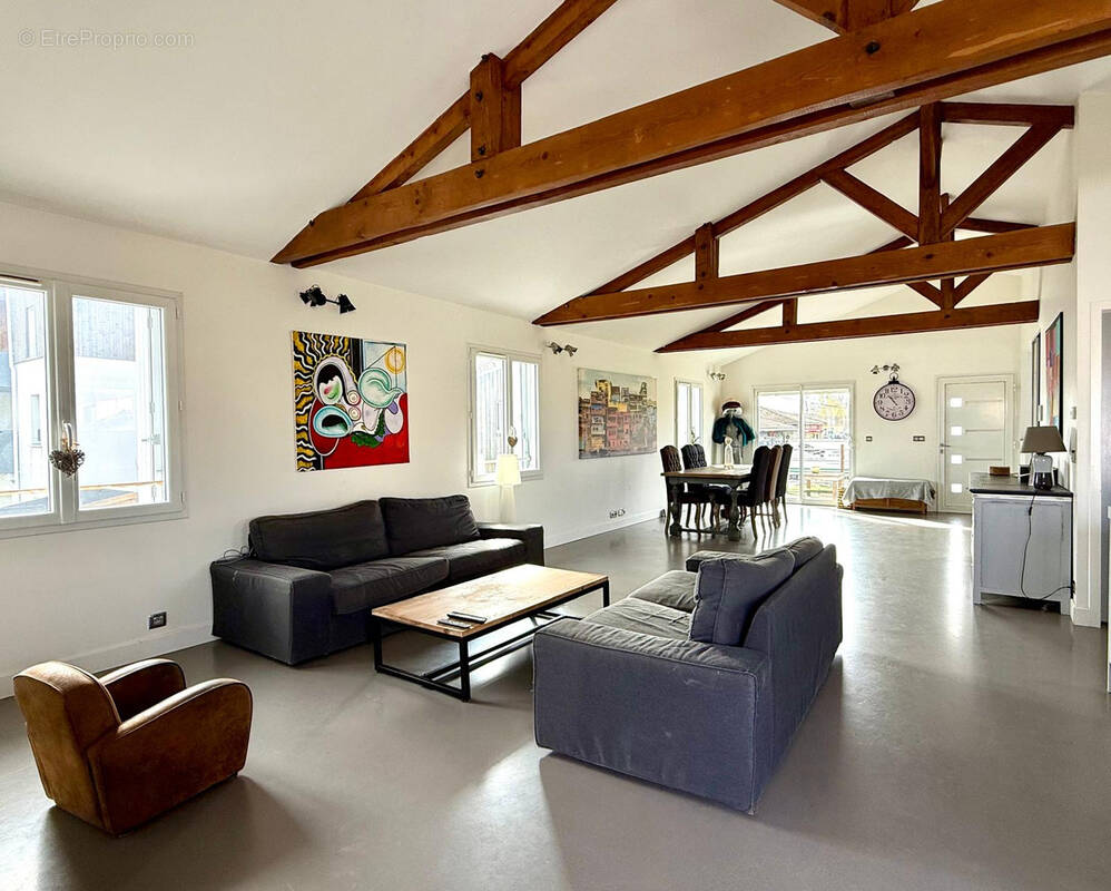 Maison à CARIGNAN-DE-BORDEAUX