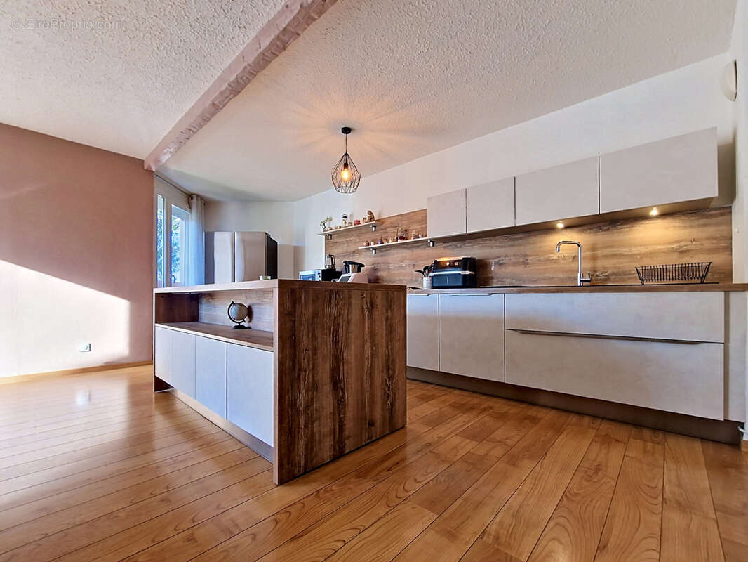 Appartement à GIERES