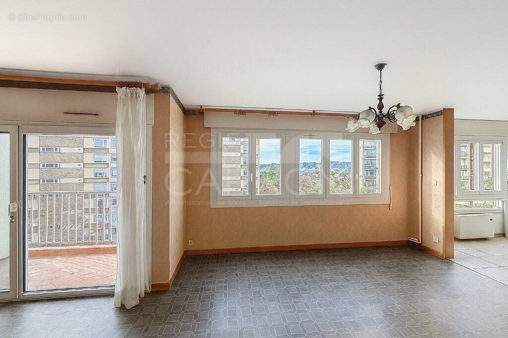 Appartement à OULLINS