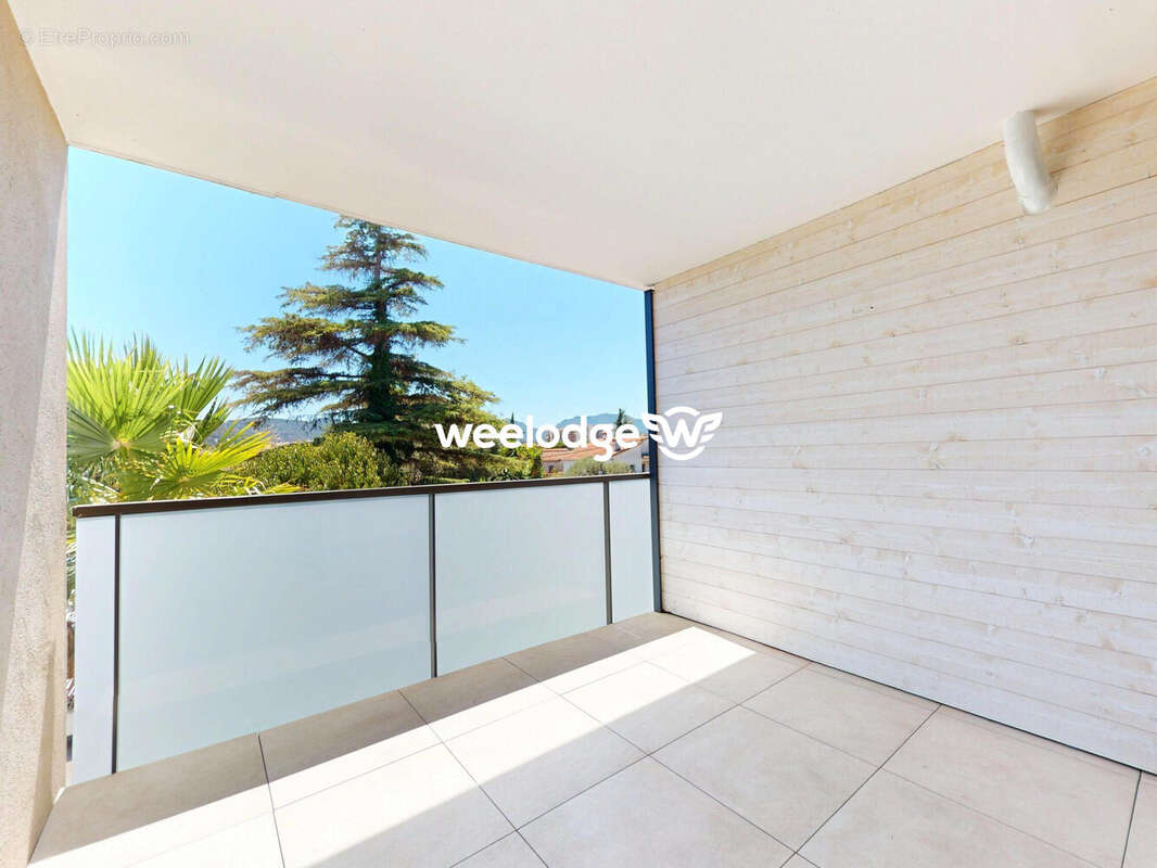 Appartement à MANDELIEU-LA-NAPOULE