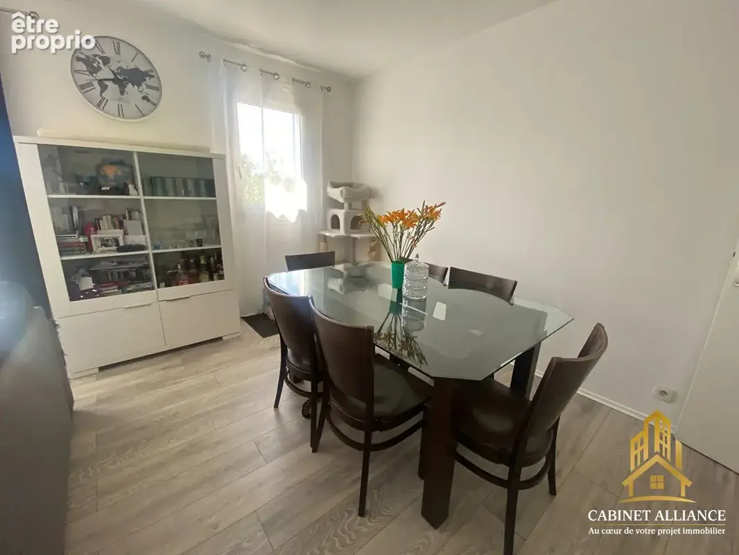 À vendre : Appartement 4 pièces à Melun centre-ville - Référence 167 - photo 2