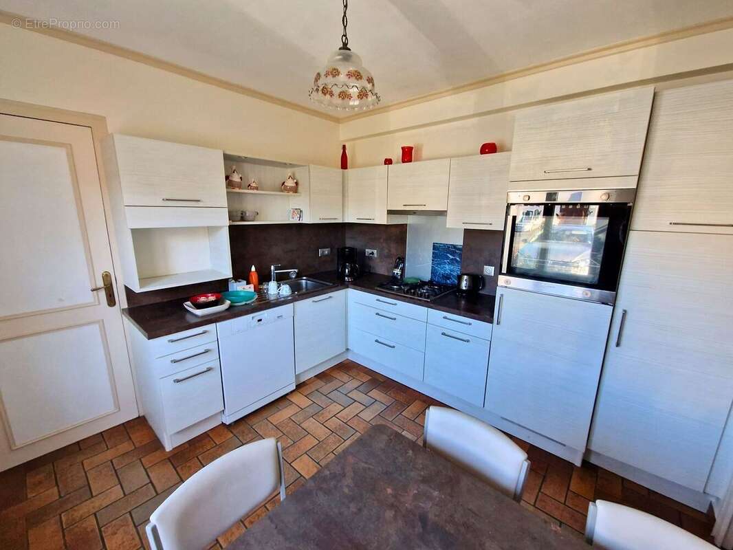 Maison à POULLAN-SUR-MER