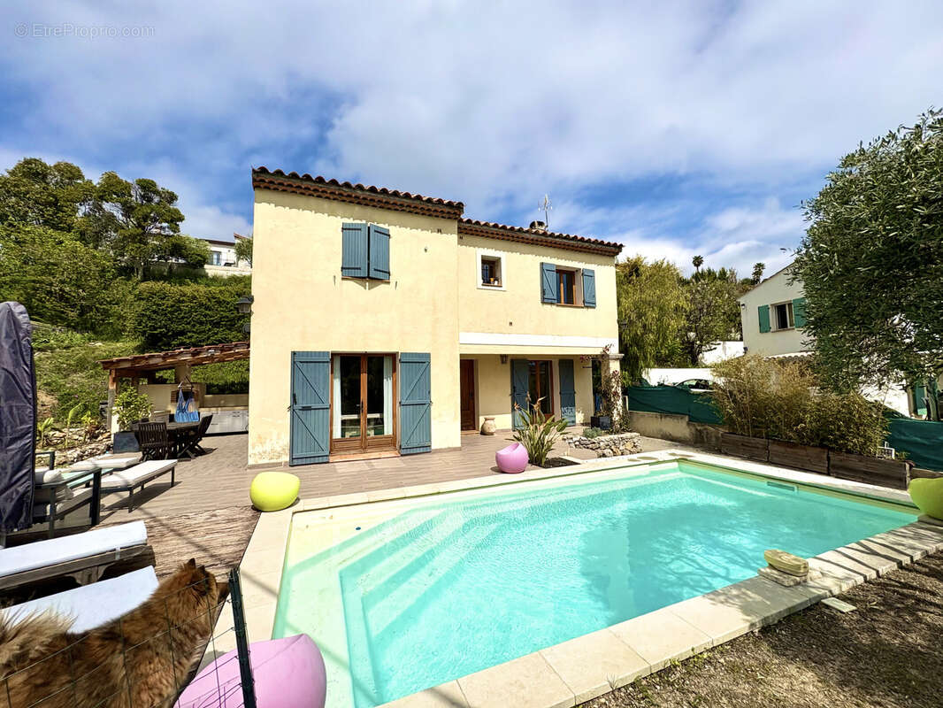 Maison à CAGNES-SUR-MER