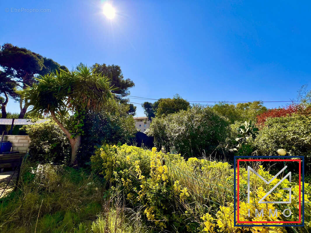 Maison à SIX-FOURS-LES-PLAGES