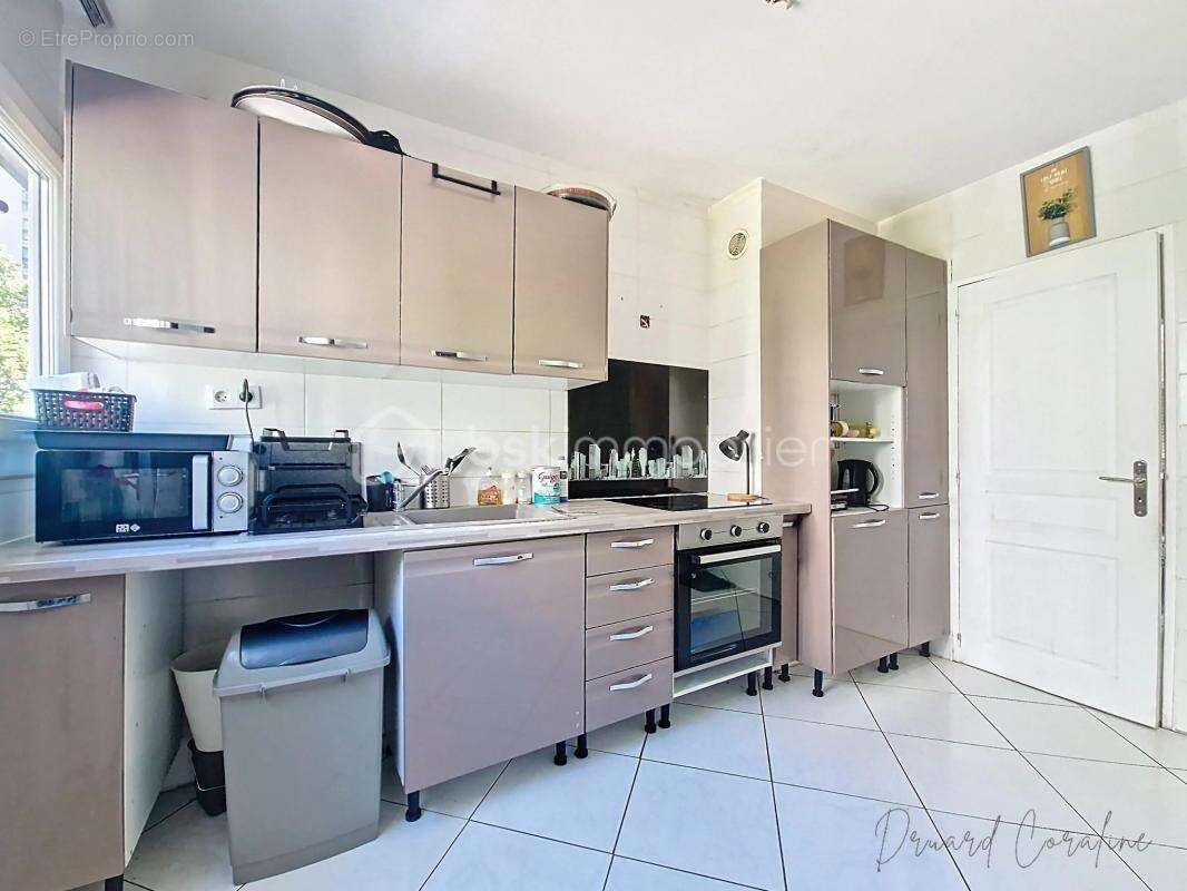 Appartement à LE PONT-DE-CLAIX