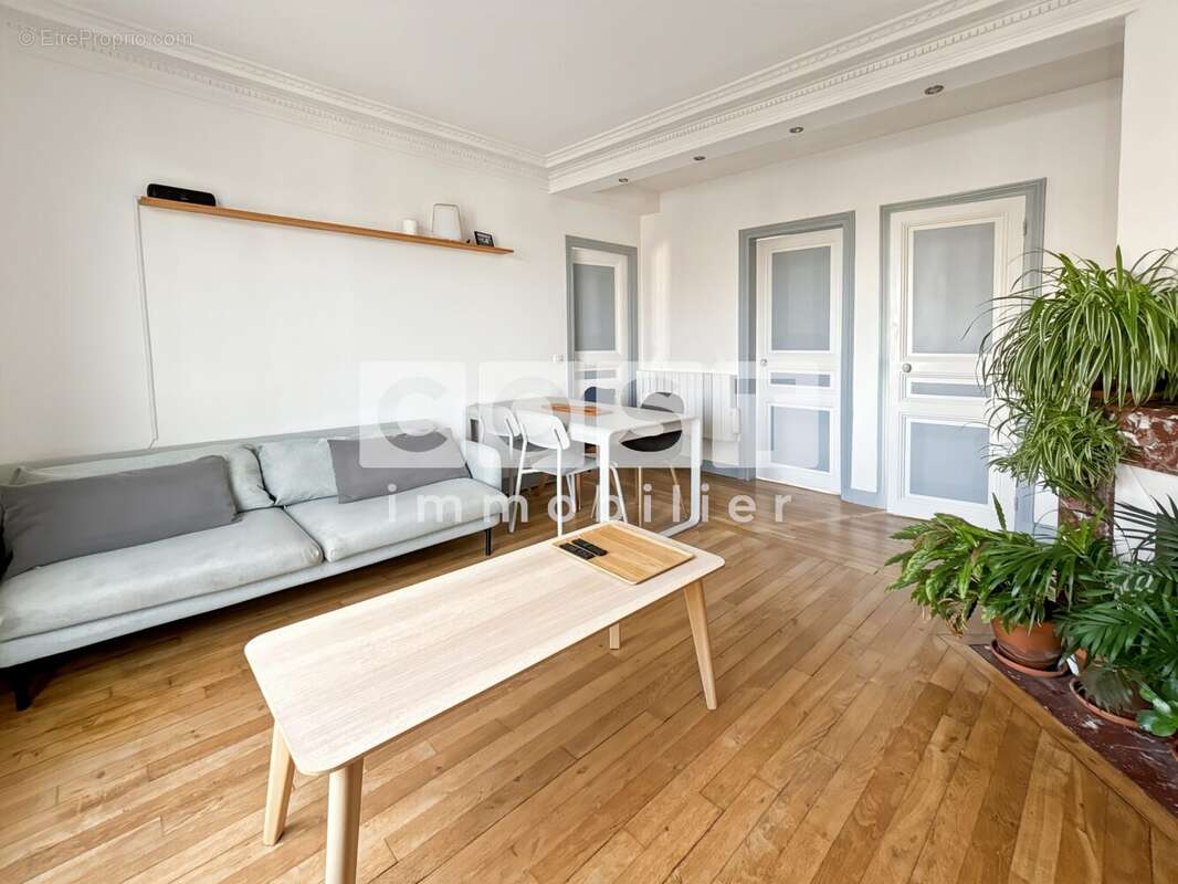 Appartement à COLOMBES
